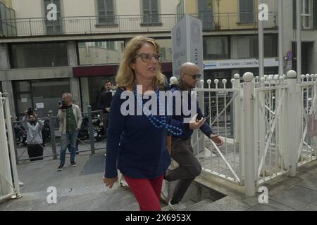 Bergamo, Italien. Mai 2024. Prokuratore Maria Cristina Rita - Caso Yara Ganbirasio, Revisione reperti processo Massimo Bossetti, 13 Maggio 2024 - Bergamo Italia ( Foto Tiziano Mazoni/LaPresse) Staatsanwältin Maria Cristina Rita - Yara Ganbirasio Fall, Überblick über die Ausstellungsstücke Massimo Bossetti, 13 Mai 2024 - Bergamo Italien (Foto Tiziano Mazoni/LaPresse) Credit: LaPresse Alamy News Stockfoto