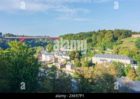 Luxemburg-Stadt (Luxemburg, Letzebuerg), Alzette-Tal, Großherzogin-Charlotte-Brücke in Luxemburg Stockfoto