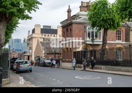 London, England, Vereinigtes Königreich; eine typische Flachbaustraße im Stadtteil Greenwich; eine typische Flachbaustraße im Stadtteil Greenwich Stockfoto