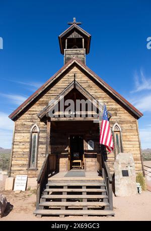 Historische Goldfield Ghost Town Church Eingangstür Oldtimer Building Außenansicht Bergbaustadt vergangene Tage Relic Apache Junction, Arizona USA Stockfoto