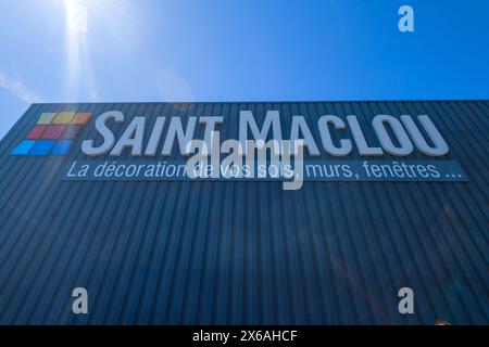 Bordeaux , Frankreich - 05 12 2024 : Saint Maclou französische Ladenkette Markentext und Logo Schild Ladenfassade Wand Stockfoto