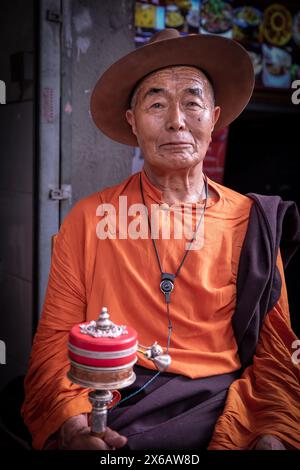 Porträt des älteren Tibeters, Chengdu, Sichuan, China Stockfoto