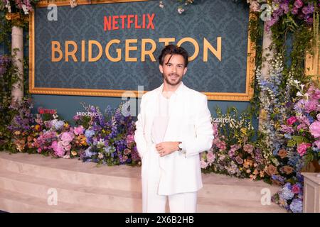 New York, Usa. Mai 2024. NEW YORK, NEW YORK – 13. MAI: Jonathan Bailey nimmt am 13. Mai 2024 in New York City an Netflix’s „Bridgerton“-Weltpremiere in der Alice Tully Hall im Lincoln Center Teil. Quelle: Ron Adar/Alamy Live News Stockfoto