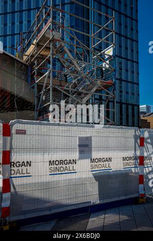 Morgan Sindall Building Site Old Street Roundabout Shoreditch London. Morgan Sindall Group plc ist ein britisches Bauunternehmen, das 1977 gegründet wurde. Stockfoto