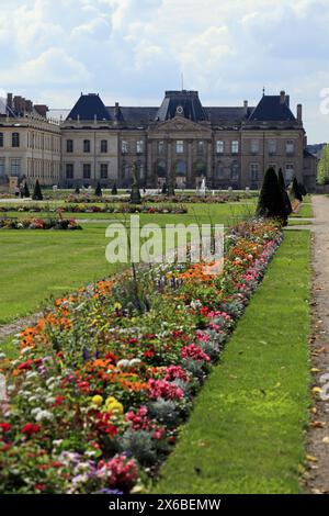 Französische Gärten des Chateau de Luneville, bekannt als „Le Versailles Lorrain“. Luneville, Lothringen, Frankreich Stockfoto