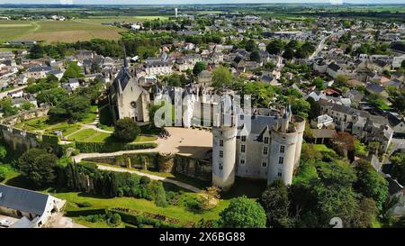 Drohnenfoto Montreuil-Bellay Castle Frankreich Europa Stockfoto