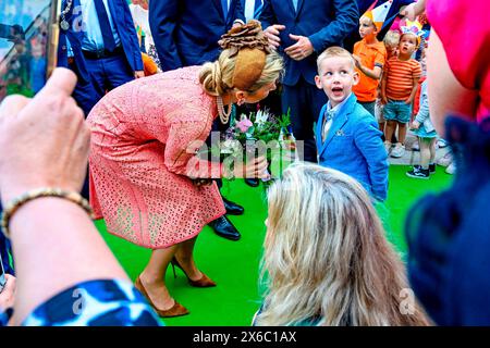 Hogeland, Niederlande. Mai 2024. Königin Maxima von den Niederlanden besucht das Hogeland in der Provinz Groningen am 14. Mai 2024 für einen Regionalbesuch besuchen sie Winsum, Zoutkamp, Noordpolderzijl, Stedum en Bedum Credit: Albert Nieboer/Netherlands OUT/Point de Vue OUT/dpa/Alamy Live News Stockfoto