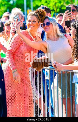 Hogeland, Niederlande. Mai 2024. Königin Maxima von den Niederlanden besucht das Hogeland in der Provinz Groningen am 14. Mai 2024 für einen Regionalbesuch besuchen sie Winsum, Zoutkamp, Noordpolderzijl, Stedum en Bedum Credit: Albert Nieboer/Netherlands OUT/Point de Vue OUT/dpa/Alamy Live News Stockfoto