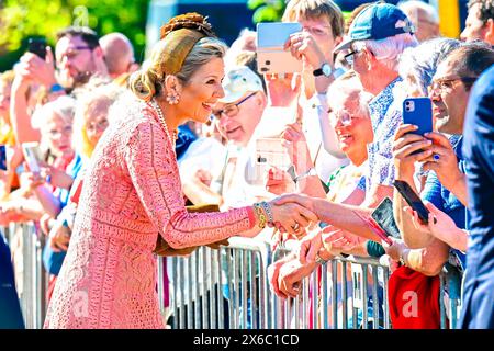 Hogeland, Niederlande. Mai 2024. Königin Maxima von den Niederlanden besucht das Hogeland in der Provinz Groningen am 14. Mai 2024 für einen Regionalbesuch besuchen sie Winsum, Zoutkamp, Noordpolderzijl, Stedum en Bedum Credit: Albert Nieboer/Netherlands OUT/Point de Vue OUT/dpa/Alamy Live News Stockfoto