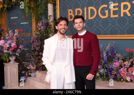 New York, New York, USA. Mai 2024. (NEU) Netflix's „Bridgerton“-Weltpremiere in der dritten Staffel. 13. Mai 2024, New York, New York, USA: (L-R) Jonathan Bailey und Luke Newton nehmen am 13. Mai 2024 in New York City an Netflix’s „Bridgerton“-Weltpremiere in NYC Teil. (Foto: M10s/TheNews2) (Foto: M10s/Thenews2/Zumapress) (Bild: © Ron Adar/TheNEWS2 Via ZUMA Press Wire) NUR ZUR REDAKTIONELLEN VERWENDUNG! Nicht für kommerzielle ZWECKE! Stockfoto