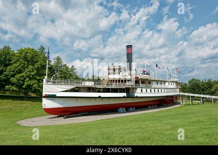 Ticonderoga. Dampfschiff mit Seitenrad. Shelburne Museum, Shelburne, Burlington, New Hampshire, Vereinigte Staaten von Amerika Stockfoto