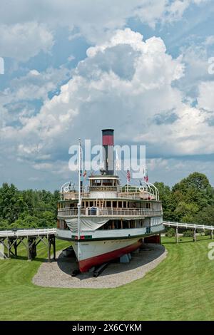 Ticonderoga. Dampfschiff mit Seitenrad. Shelburne Museum, Shelburne, Burlington, New Hampshire, Vereinigte Staaten von Amerika Stockfoto