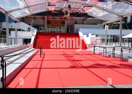 Frankreich, französische riviera, Cannes, die Treppe des Festivalpalastes mit dem berühmten roten Teppich für das Internationale Filmfestival. Stockfoto