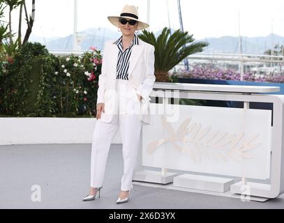 Cannes, Frankreich. Mai 2024. Meryl Streep, der die Ehrenpalme d’Or erhalten wird, posiert bei einem Fotobesuch vor der Eröffnungszeremonie der 77. Filmfestspiele in Cannes, Südfrankreich, am 14. Mai 2024. Quelle: Gao Jing/Xinhua/Alamy Live News Stockfoto