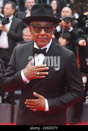 Cannes, Frankreich. Mai 2024. Der US-amerikanische Schauspieler Giancarlo Esposito nimmt am Dienstag, den 14. Mai 2024, an der Eröffnungszeremonie des 77. Filmfestivals in Cannes Teil. Foto: Rune Hellestad/ Credit: UPI/Alamy Live News Stockfoto