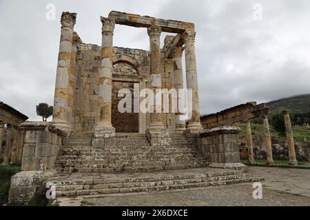 Tempel, der Kaiser Septimius Severus in Djemila in Algerien gewidmet ist Stockfoto