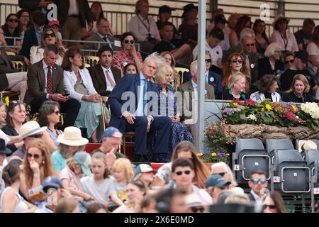 Queen Camilla und Henry Somerset, 12. Duke of Beaufort, bei den Badminton Horse Trials am 12. Mai 2024, Badminton Estate, Vereinigtes Königreich (Foto: Maxime David - MXIMD Pictures) Stockfoto