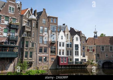 Blick auf die alten Häuser von Delfshaven, einem alten Teil der Stadt Rotterdam, Niederlande Stockfoto