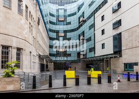 BBC Broadcasting House, London, Sonntag, 28. April 2024. Foto: David Rowland / One-Image.com Stockfoto