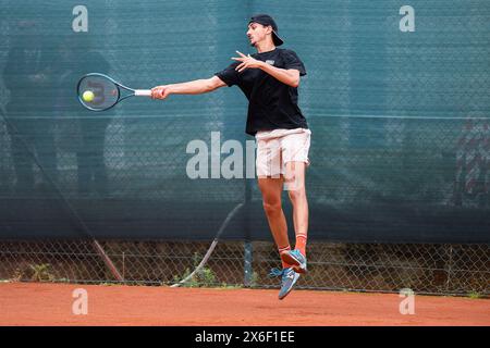 Turin, Italien, Italien. Mai 2024. Italien, Turin 14.05.2024.Sporting Press Club (Turin). Challenger 175 Piemonte Open Intesa Sanpaolo Turnier Qualifikation. Lorenzo Sonego aus Italien während des Challenger 175 Piemonte Open Intesa Sanpaolo Turniers (Foto: © Tonello Abozzi/Pacific Press via ZUMA Press Wire) NUR REDAKTIONELLE VERWENDUNG! Nicht für kommerzielle ZWECKE! Stockfoto