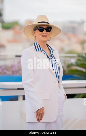 CANNES, FRANKREICH – 14. MAI: Meryl Streep nimmt an einem Fotogespräch Teil und erhält eine Ehrenpalme beim 77. Filmfestival in Cannes im Palais des Stockfoto