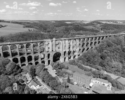 Panorama Goeltzsch Viadukt im Vogtland, Sachsen, Ostdeutschland, Schwarzweißfoto Stockfoto