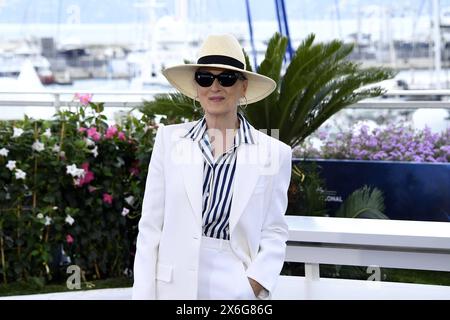 Meryl Streep beim Photocall anlaesslich der Verleihung der Goldenen Ehrenpalme für ihr Lebenswerk am 14.05.2024 im Rahmen vom 77. Cannes Film Festival 2023 Cannes Film Festival 2024 - Meryl Streep Photocall *** Meryl Streep beim Photocall anlässlich der Preisverleihung der Palme DOR für ihre Lebensleistung am 14 05 2024 beim Cannes Film Festival 77 2023 Cannes Film Festival 2024 Meryl Streep Fotoanruf Stockfoto