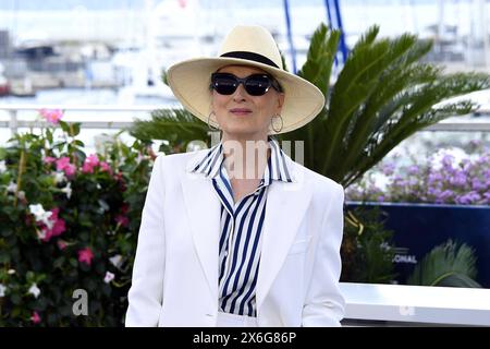 Meryl Streep beim Photocall anlaesslich der Verleihung der Goldenen Ehrenpalme für ihr Lebenswerk am 14.05.2024 im Rahmen vom 77. Cannes Film Festival 2023 Cannes Film Festival 2024 - Meryl Streep Photocall *** Meryl Streep beim Photocall anlässlich der Preisverleihung der Palme DOR für ihre Lebensleistung am 14 05 2024 beim Cannes Film Festival 77 2023 Cannes Film Festival 2024 Meryl Streep Fotoanruf Stockfoto