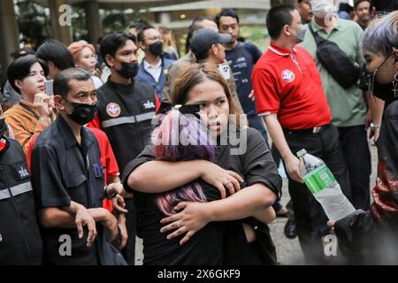 Bangkok, Thailand. August 2023. Netiporn 'Bung' Sanesangkhom handelt während eines Protestes im Pheu Thai Party HQ am 7. August 2023, sie starb an Herzstillstand nach mehr als 15 Wochen Hungerstreik. Netiporn 'Bung' Sanesangkhom, ein thailändischer politischer Aktivist, ist nach mehr als 15 Wochen Hungerstreik an Herzstillstand gestorben. Der achtundzwanzigjährige Netiporn Sanesangkhom wurde nach dem Lese Majeste Gesetz verfolgt. Quelle: SOPA Images Limited/Alamy Live News Stockfoto