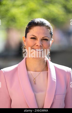 Stockholm, Schweden. Mai 2024. Kronprinzessin Victoria am 25. Jahrestag des Strama-Tages in Hasselbacken in Stockholm. Strama ist das nationale Netzwerk, das gegen Antibiotikaresistenzen mit dem Ziel arbeitet, Antibiotika als wirksame Medikamente gegen bakterielle Infektionen zu erhalten. Stockholm, Schweden am 15. Mai 2024.Foto: Anders Wiklund/TT/Code 10040 Credit: TT News Agency/Alamy Live News Stockfoto