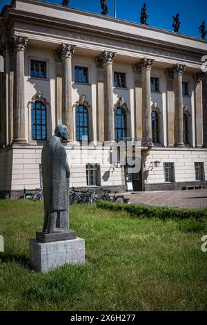 Berlin Mitte, Humboldt-Universität, Straße unter den Linden - 15.05.2024 Berlin Stockfoto