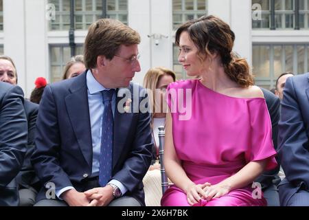 Madrid, Spanien. Mai 2024. Sabel Diaz Ayuso und José Luis Martínez-Almeida nehmen an den Ehrenprämien des Madrider Stadtrates San Isidro im Kristallpalast in Madrid Teil, 15. Mai 2024 Spanien Credit: SIPA USA/Alamy Live News Stockfoto