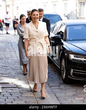 Stockholm, Schweden. Mai 2024. Kronprinzessin Victoria von Schweden nimmt am Mittwoch, 15. Mai 2024, an der schwedischen Akademie in Stockholm Teil. Foto: Anders Wiklund/TT/Code 10040 Credit: TT News Agency/Alamy Live News Stockfoto