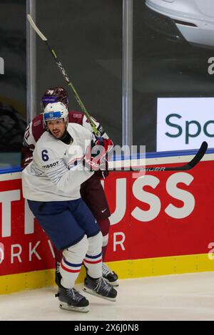 Ostrava, Tschechische Republik. Mai 2024. Vincent Llorca aus Frankreich im Einsatz während des Spiels der IIHF Eishockey-Weltmeisterschaft 2024 zwischen Lettland und Frankreich in der Ostravar Arena Ostrava. Endpunktzahl; Lettland 3 : 2 Frankreich. (Foto: Grzegorz Wajda/SOPA Images/SIPA USA) Credit: SIPA USA/Alamy Live News Stockfoto