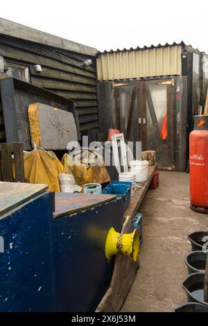 Südbahnhof, Nr. Redcar, North Yorkshire, Großbritannien. Angelhütte in einem Gebiet, das lokal als Paddy's Hole bekannt ist. Stockfoto