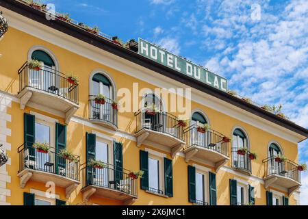 Bellagio, Italien - 8. August 2023: Blick auf das berühmte Hotel du Lac im Zentrum von Bellagio am Comer See in Italien Stockfoto