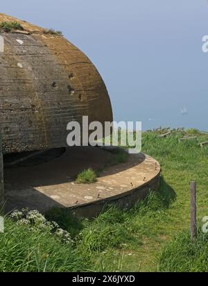 Fecamp, Frankreich - 10. Mai 2024: Deutscher Bunkerkomplex aus zwei Radaranlagen des Typs Mammut und Würzburg Riese in Fecamp während der Zweiten Welt Wa Stockfoto