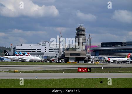 Flughafen-Kontrollturm, Zürich Kloten, Schweiz Stockfoto