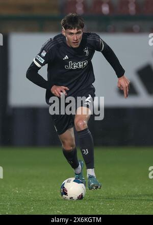 Turin, Italien. Mai 2024. Nicolo Savona von Juventus während des Spiels der Serie C im Stadio Giuseppe Moccagatta gegen Alessandria, Turin. Der Bildnachweis sollte lauten: Jonathan Moscrop/Sportimage Credit: Sportimage Ltd/Alamy Live News Stockfoto