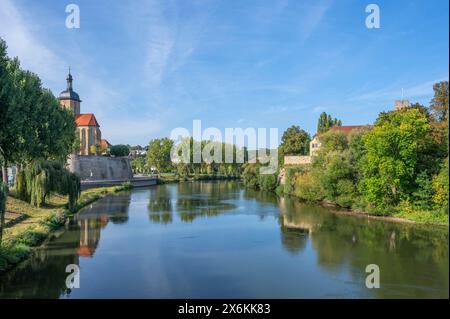 Regiswindiskirche über den Neckar, Lauffen am Neckar, Neckartal, Neckar, württembergische Weinstraße, Baden-Württemberg, Deutschland Stockfoto