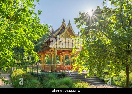 Thai Sala am Chulalongkorn-Brunnen im Kurpark Bad Homburg vor der Höhe, Taunus, Hessen, Deutschland Stockfoto