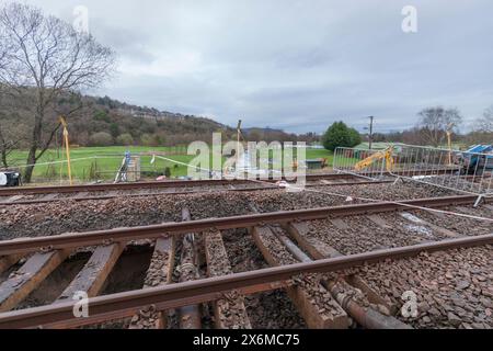 Die Leitung wurde durch Manipulationen beschädigt, die möglicherweise zu dem Einfallloch beigetragen haben, das den Zugunglück in Grange Over Sands, Cumbria, März 2024 verursachte Stockfoto