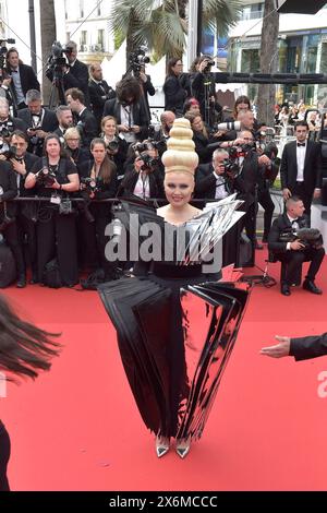 Cannes, Frankreich. Mai 2024. CANNES, FRANKREICH - 15. MAI: Elena Lenina nimmt an der Furiosa: A Mad Max Saga (Furiosa: Une Saga Mad Max) Roter Teppich beim 77. Jährlichen Filmfestival von Cannes im Palais des Festivals am 15. Mai 2024 in Cannes Teil. Quelle: dpa/Alamy Live News Stockfoto