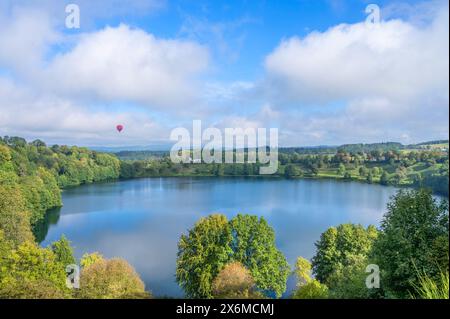 Weinfelder Maar, Totenmaar, Dauner Maare, Daun, Vulkaneifel, Eifel, Rheinland-Pfalz, Deutschland Stockfoto