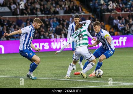 Kilmarnock, Großbritannien. Mai 2024. Kilmarnock trifft Celtic im Rugby Park, Kilmarnock, Ayrshire, Schottland in einer schottischen Premiership-Gans. Das Spiel ist wichtig, da Celtic nur einen Punkt benötigen, um zum 12. Mal den Scottish Premiership.title zu gewinnen. Die Endpunktzahl war Celtic 5:0 Kilmarnock. Celtic erzielte folgende Tore: A Idah, 5 Minuten: A, Maeda, 12 Minuten, J Forrest, 35 Minuten, M O-Riley 51 und 71 Minuten. Quelle: Findlay/Alamy Live News Stockfoto