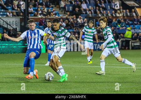 Kilmarnock, Großbritannien. Mai 2024. Kilmarnock trifft Celtic im Rugby Park, Kilmarnock, Ayrshire, Schottland in einer schottischen Premiership-Gans. Das Spiel ist wichtig, da Celtic nur einen Punkt benötigen, um zum 12. Mal den Scottish Premiership.title zu gewinnen. Die Endpunktzahl war Celtic 5:0 Kilmarnock. Celtic erzielte folgende Tore: A Idah, 5 Minuten: A, Maeda, 12 Minuten, J Forrest, 35 Minuten, M O-Riley 51 und 71 Minuten. Quelle: Findlay/Alamy Live News Stockfoto