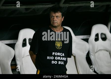 Fortaleza, Brasilien. Mai 2024. CE - FORTALEZA - 15/05/2024 - BRASILEIRO B 2024, CEARA x AMAZONAS - AMAZONAS Trainer Adilson Batista während des Spiels gegen Ceara im Stadion Arena Castelao für die brasilianische B 2024 Meisterschaft. Foto: Baggio Rodrigues/AGIF (Foto: Baggio Rodrigues/AGIF/SIPA USA) Credit: SIPA USA/Alamy Live News Stockfoto