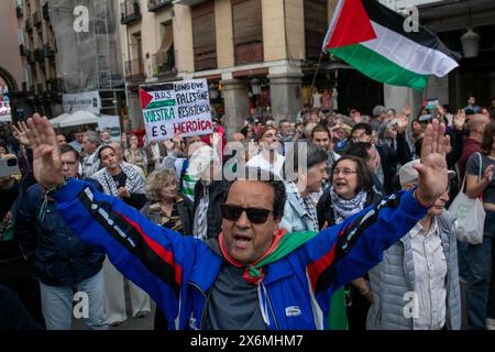 Madrid, Spanien. Mai 2024. Ein Demonstrant während einer pro-palästinensischen Kundgebung heute Nachmittag in Madrid. Die vom Madrider Koordinator für Palästina einberufene Konzentration fand diesen Mittwoch vor den Büros des Außenministeriums in Madrid statt Credit: SOPA Images Limited/Alamy Live News Stockfoto