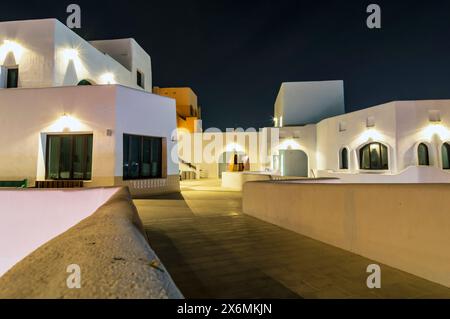 Abendliche Shots im Bezirk Myna des alten Hafens von Doha, der Hauptstadt von Katar, dem Persischen Golf Stockfoto