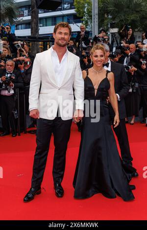 Festival de Cannes - Premiere - Furiosa: A Mad Max Saga Chris Hemsworth und Elsa Pataky bei der Premiere des Filmes Furiosa: A Mad Max Saga während der 77. Cannes Film Festspiele im Palais de Festival. *** Festival de Cannes Premiere Furiosa A Mad Max Saga Chris Hemsworth und Elsa Pataky bei der Premiere des Films Furiosa A Mad Max Saga während des Cannes Film Festivals 77 im Palais de Festival Copyright: XEventpressxKochanx Stockfoto
